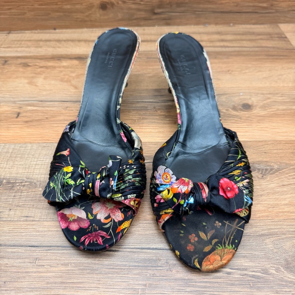 GUCCI Cloth mules & clogs size 11 Sandals Heel Dark Floral Pumps Academia - Picture 3 of 8